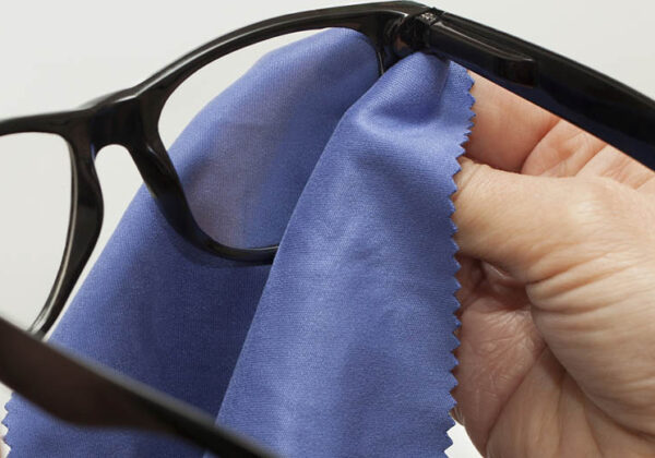 Consejos para cuidar tus gafas graduadas
